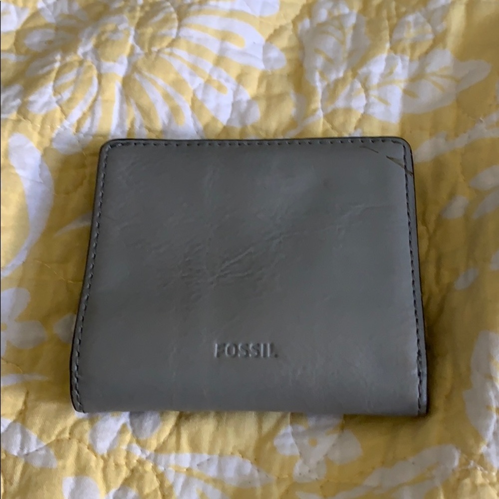 Leather fossil wallet
